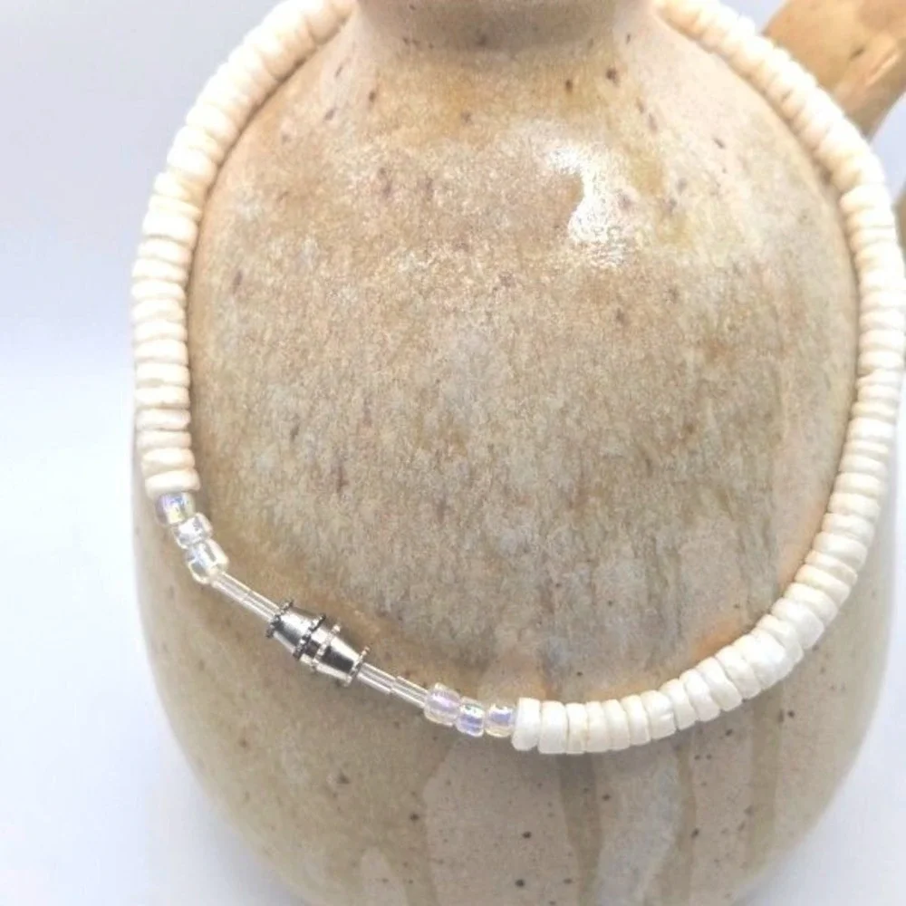 White Heishi Shell Bead Bracelet / Anklet Surf Beachy Boho‎ Puka Style Summer